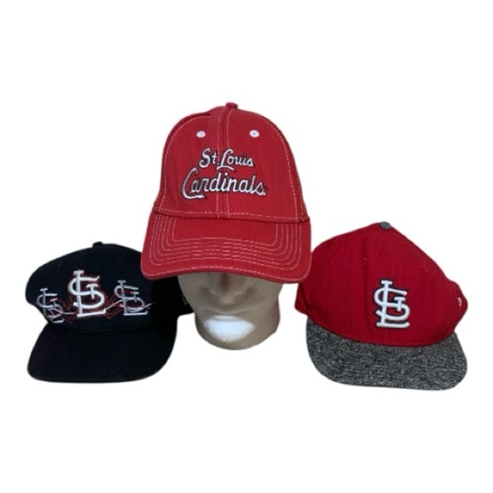 (020) St. Louis Cardinals Baseball Cap Bundle of (3)